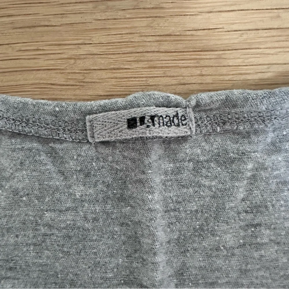 LA MADE - WOMEN'S TOP - SIZE SMALL - GREY - Picture 5 of 6